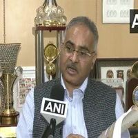 Class 8 history book based on verified sources: NCERT Director Professor