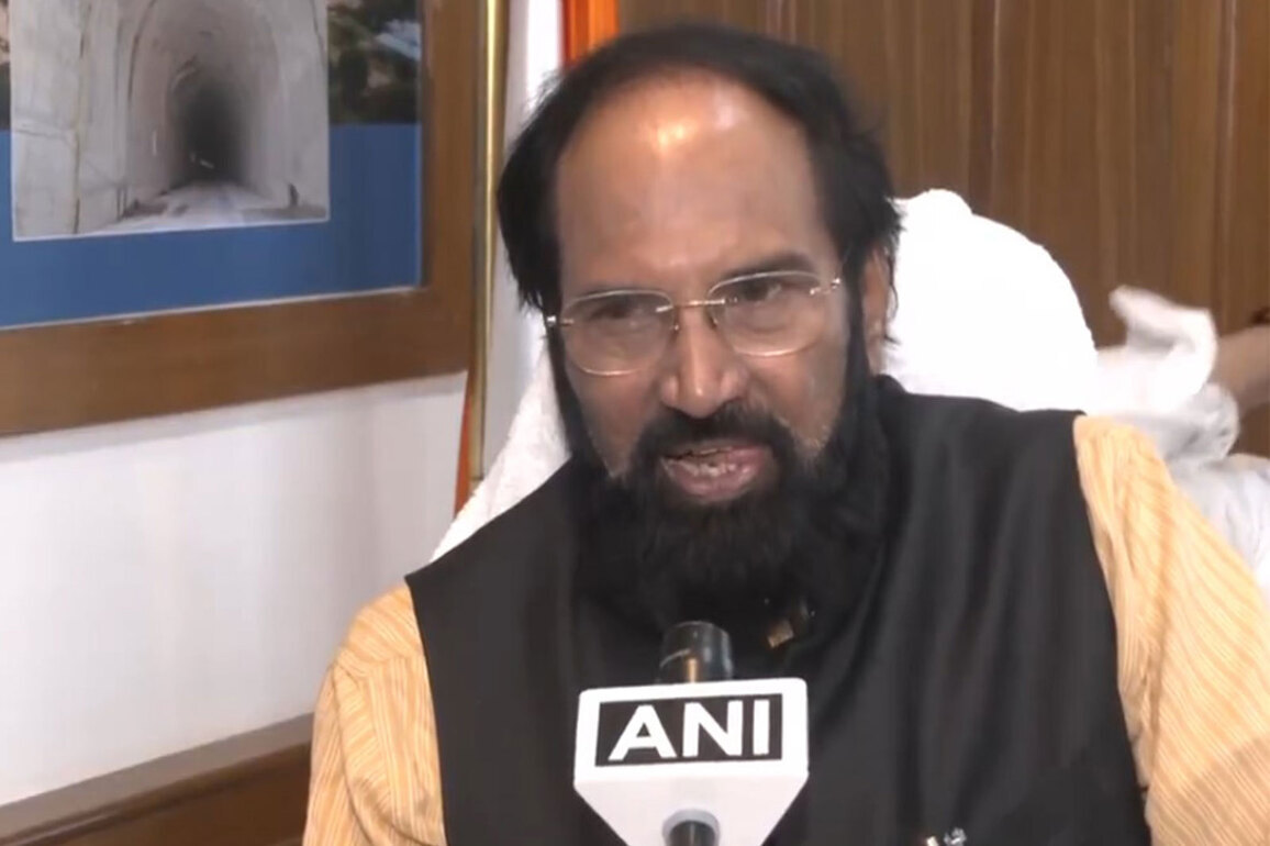 "Whatever supplies are available will be distributed properly," Telangana Minister Uttam Kumar Reddy on LPG constraints