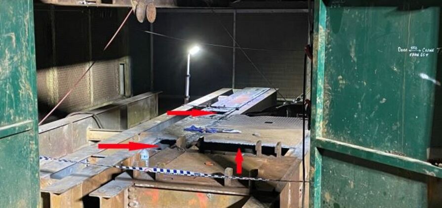 Incident scene with red arrows showing areas where the shaft was exposed when the incident occurred. Credit: NSW Resources Regulator