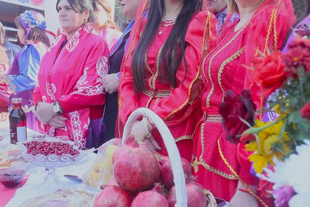 Feature: Feeling joy of harvest at pomegranate festival in Azerbaijan