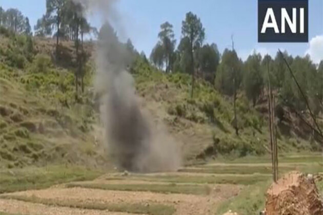 J-K: Security forces defuse projectile found in Rajouri