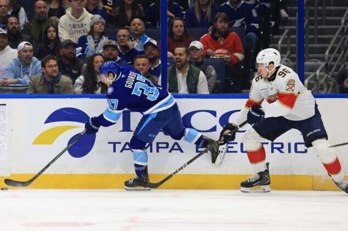 Hot Lightning enter Olympic break by blasting Panthers