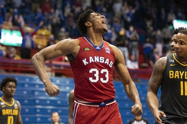 Top 25 roundup: No. 17 Kansas pins first loss on No. 2 Baylor