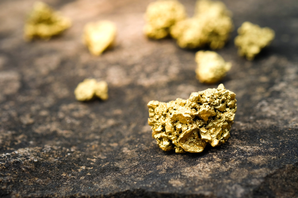 Gold gaining in early Asia trade