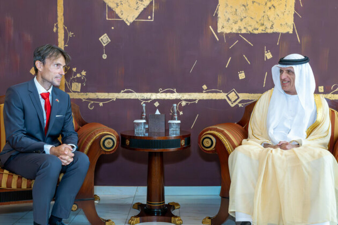 Saud bin Saqr receives Slovak Ambassador