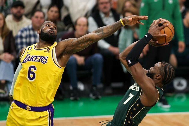 NBA roundup: Celtics earn controversial OT win over Lakers