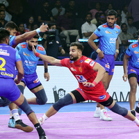 PKL 12: Ashu's 16 points help Dabang Delhi remain undefeated with commanding triumph over Bengal Warriorz