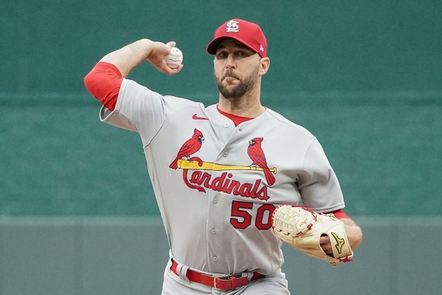 Cardinals' Adam Wainwright (COVID-19) to return Sunday