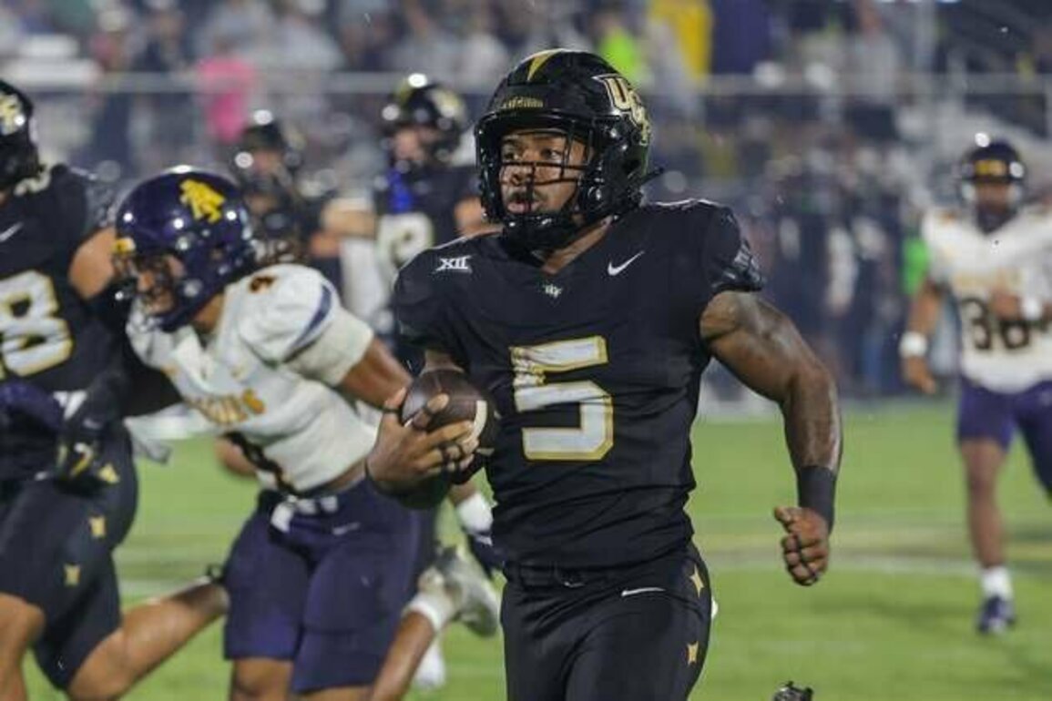 UCF runs all over North Carolina A&T in lopsided win