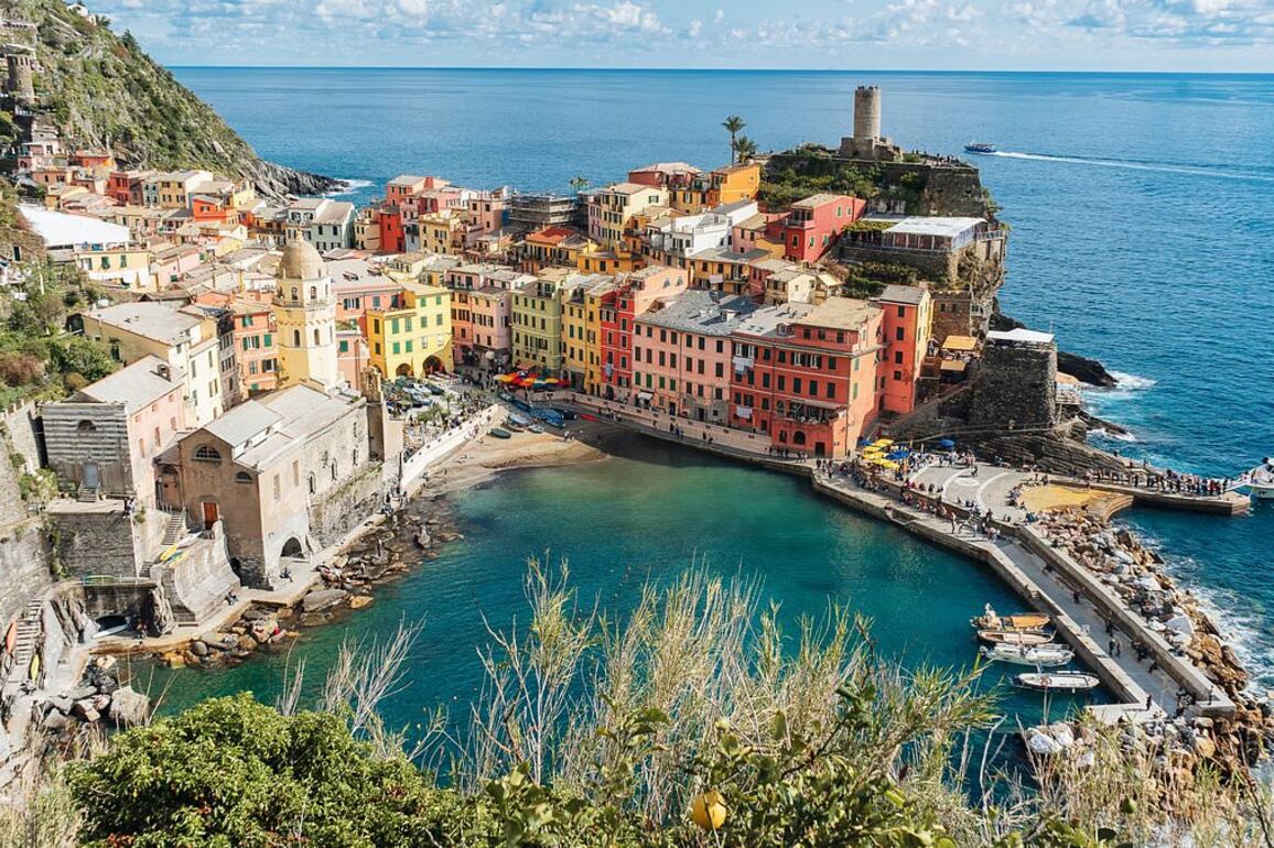 Tourists warned over 2,000 fine if they wear flip-flops at popular European holiday destination