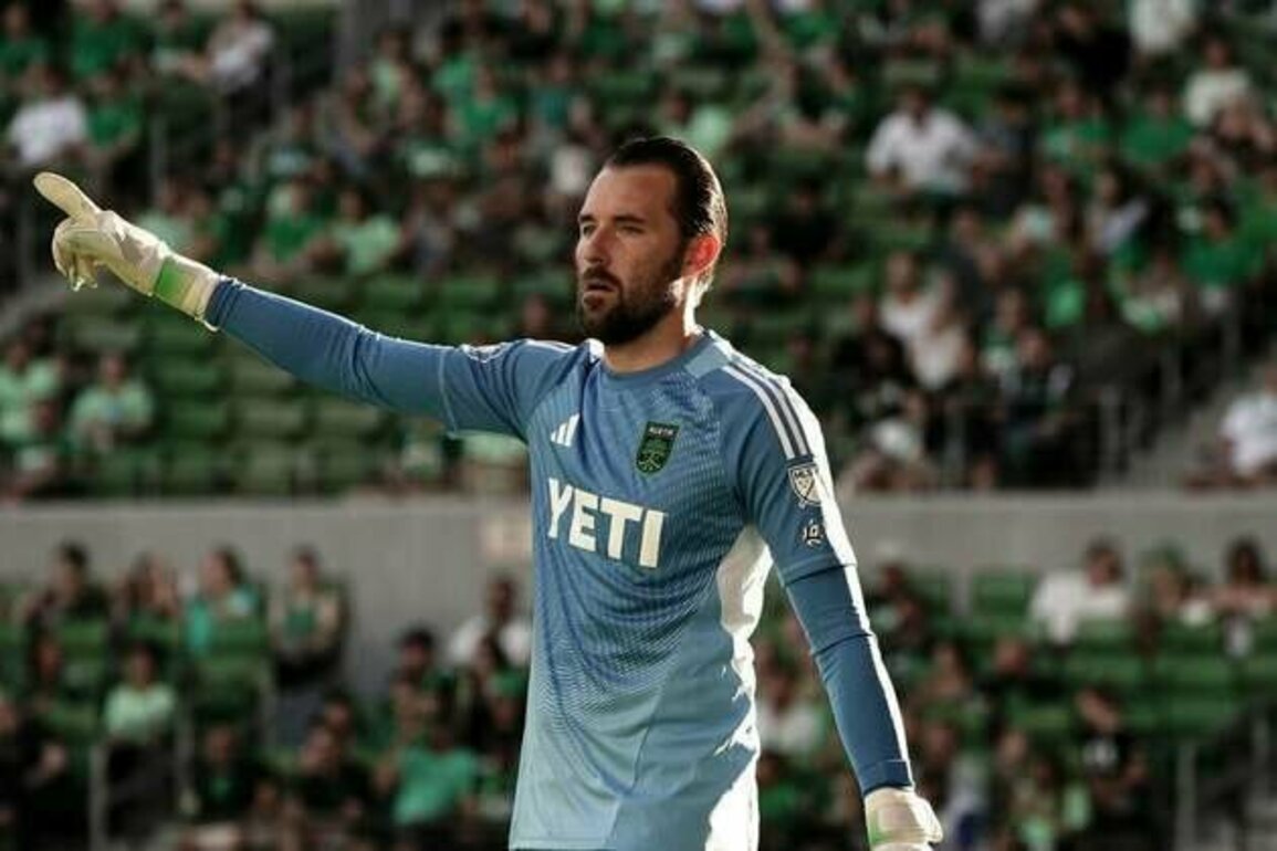 Austin FC G Brad Stuver signs 2-year extension