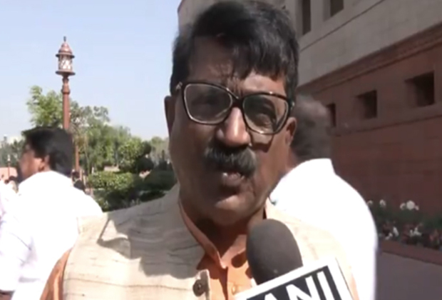 "We gave dissent note as clause-by-clause discussions were never held": Shiv Sena (UBT) MP Sawant on JPC report on Waqf