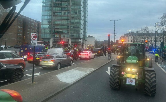 Save british farming rally london 53611377789 29b1a669ec h 580x358.jpg