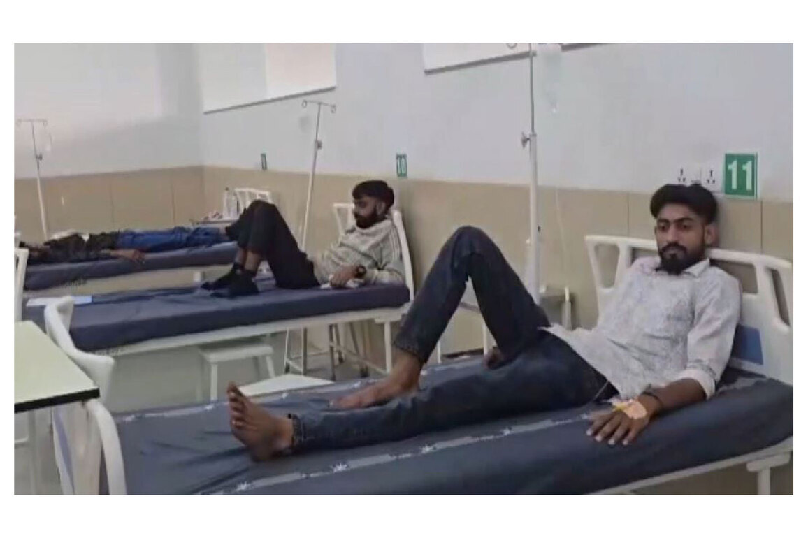 Gujarat: 50-60 hospitalised after suspected food poisoning at Dahod wedding