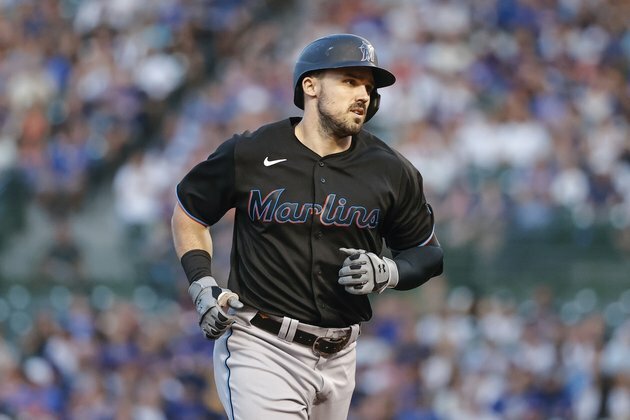 Adam Duvall, Marlins bomb Cubs 10-2 at Wrigley