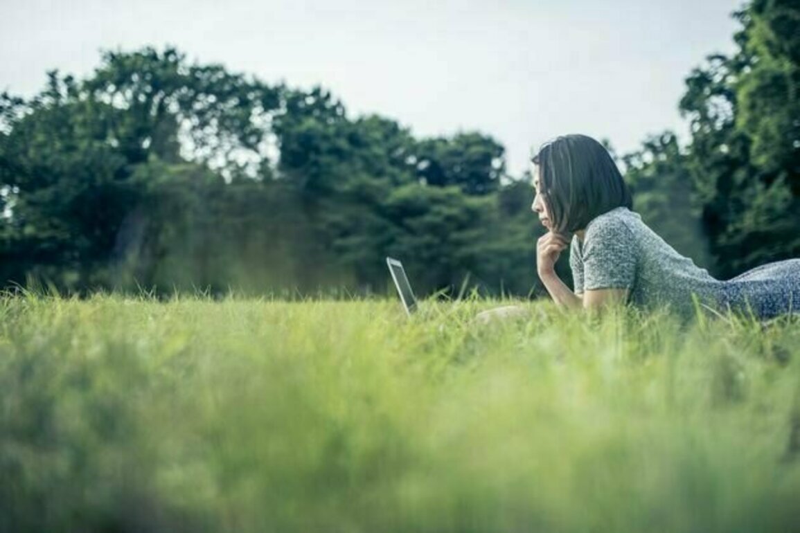 Adding more green space to a campus is a simple, cheap and healthy way to help millions of stressed and depressed college students