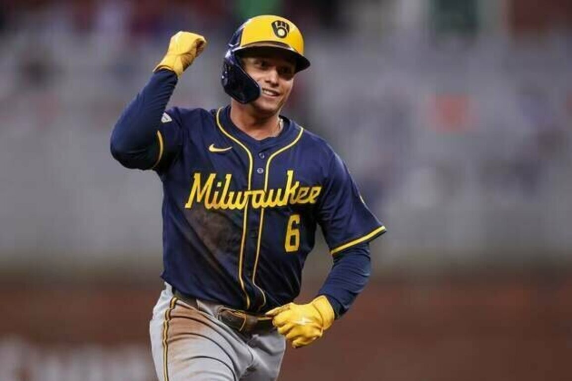 Isaac Collins, Brewers bid to stay hot in clash vs. Braves