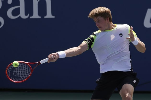 ATP roundup: Ilya Ivashka upsets Denis Shapovalov in Geneva