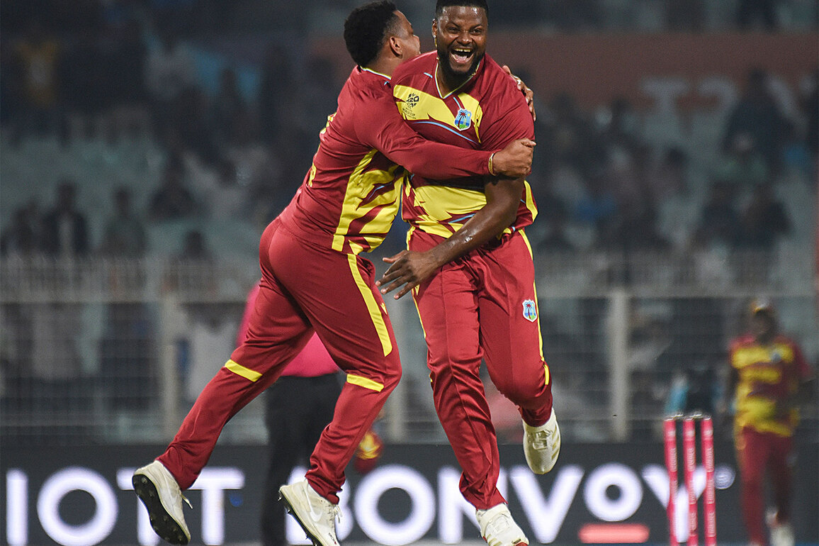 T20 WC: Sherfane Rutherford, bowlers power Windies to 30-run win over England