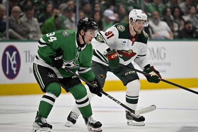 Jason Robertson's 3rd-period goal helps Stars rally past Wild