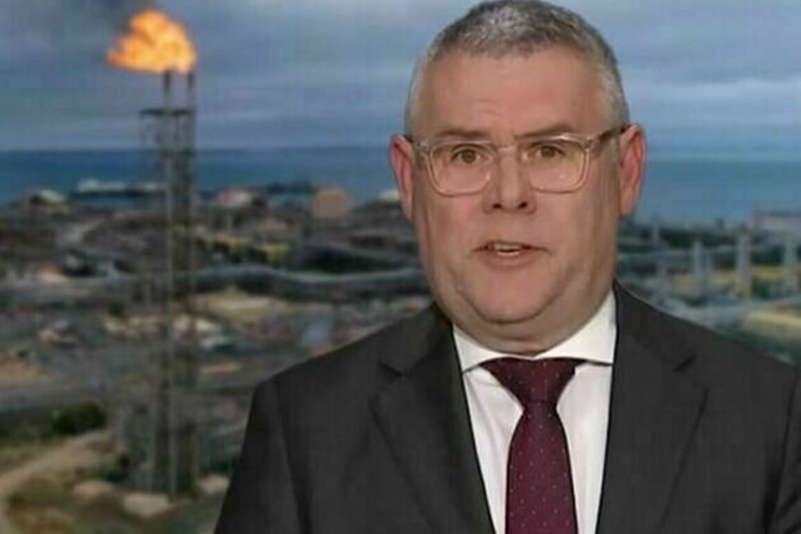 Murray Watt overrides UN safeguards to clear way for Woodside