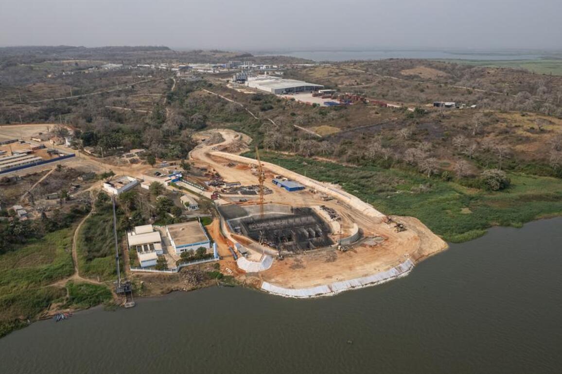 (Hello Africa) Chinese-built water supply project to benefit livelihoods in Angola's capital