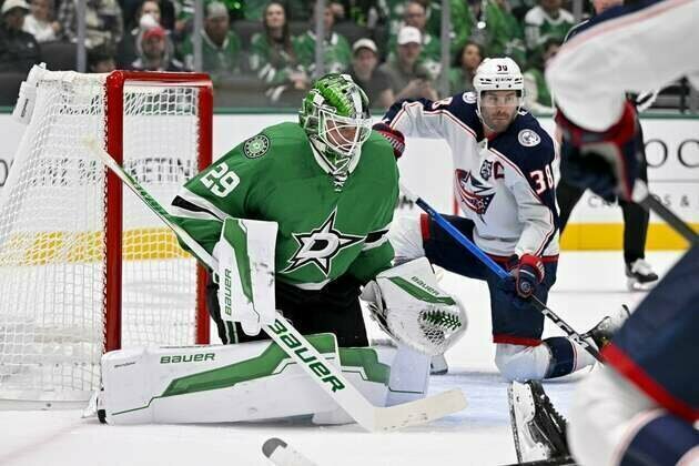 Blue Jackets pull away in 3rd period, extend Stars' skid
