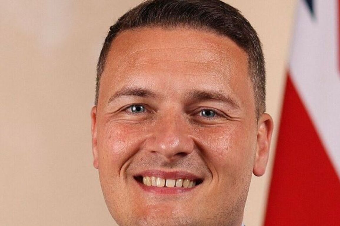 UK Health Secretary Streeting quits cabinet, may challenge Starmer