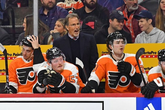 Flyers keep Red Wings off the board in dominating win