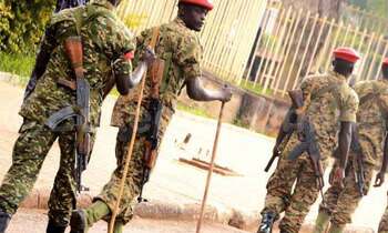 Aba Military Police nga balawuna mu kibuga, mu kiseera Omulamuzi Alphonse Owiny Dollo we Isa Luyima, eyaluka olukwe yaweeredde ensala ye eggulo. Aba Military Police nga balawuna mu kibuga, mu kiseera Omulamuzi Alphonse Owiny Dollo we Isa Luyima, eyaluka olukwe yaweeredde ensala ye eggulo.