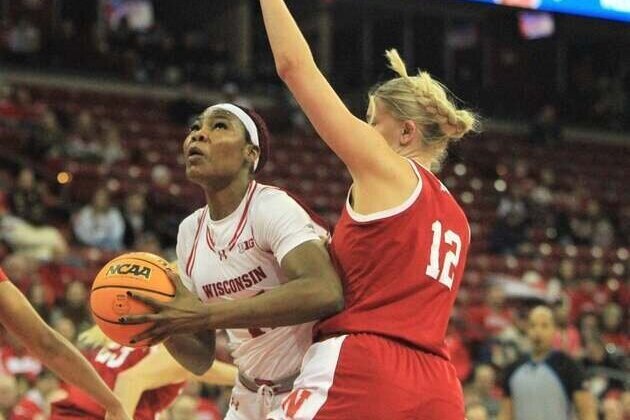 Women's Top 25 roundup: Wisconsin upsets No. 24 Nebraska