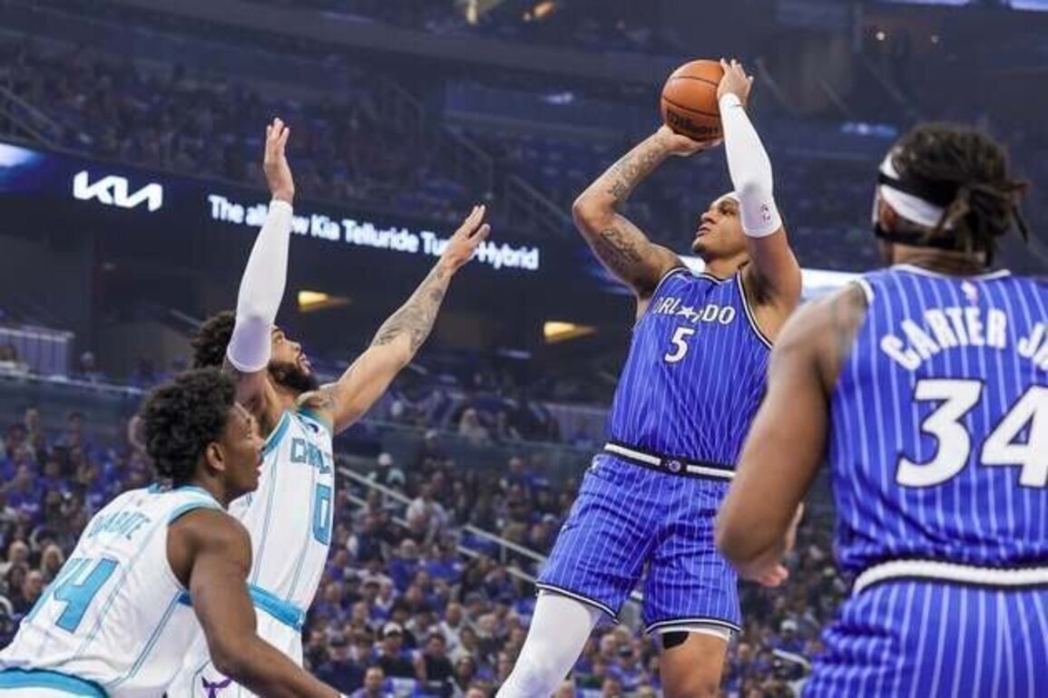Magic extend Hornets' playoff drought, face Pistons next