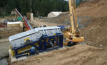 A W.S. Tyler F class screen in use at a gold mine