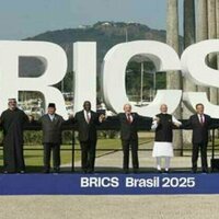 Major BRICS country responds to Trump's tariff threat