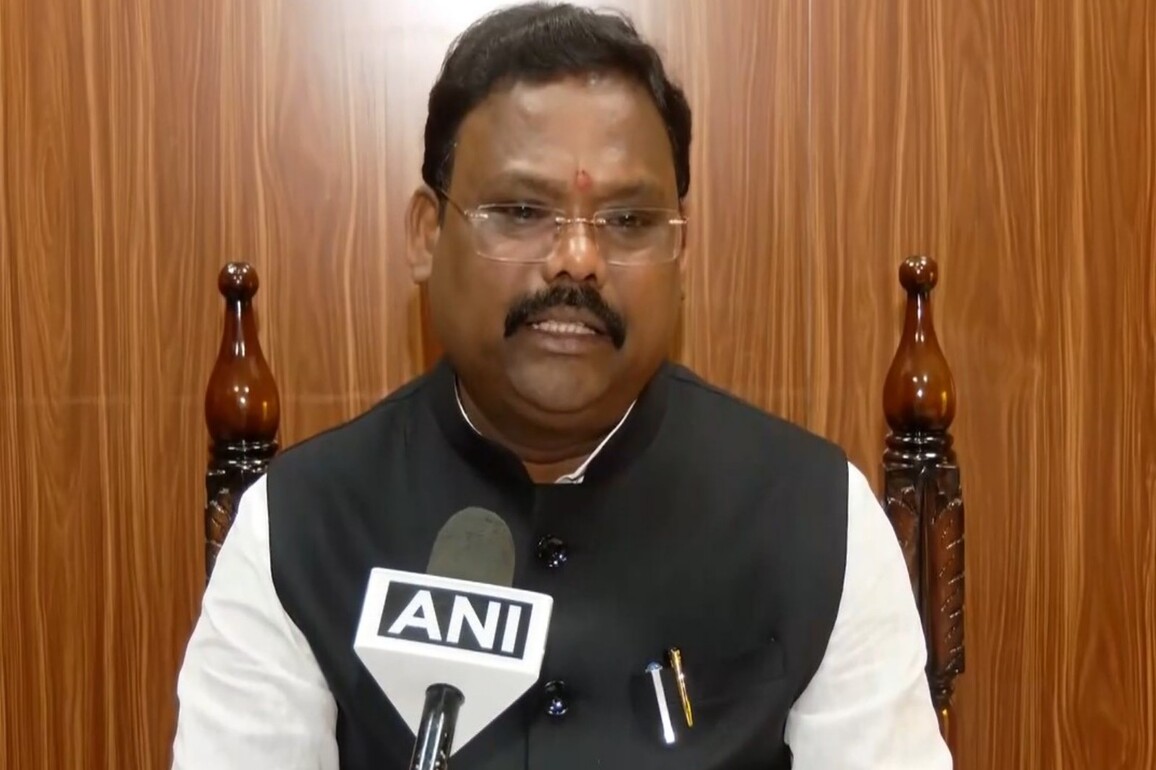 Odisha: Raids in 5 districts against cattle smugglers; Minister says "several arrests made"