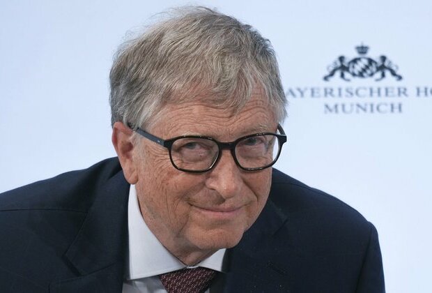 Bill Gates says Omicron &#039;sadly spreads immunity faster than vaccines