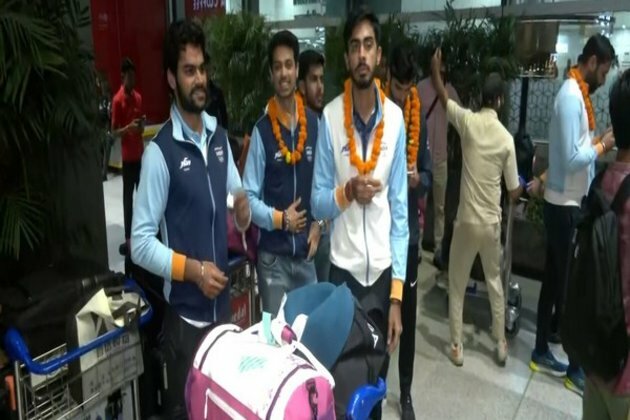 Indian shooting contingent receives rousing welcome in Delhi after successful Asian Games campaign