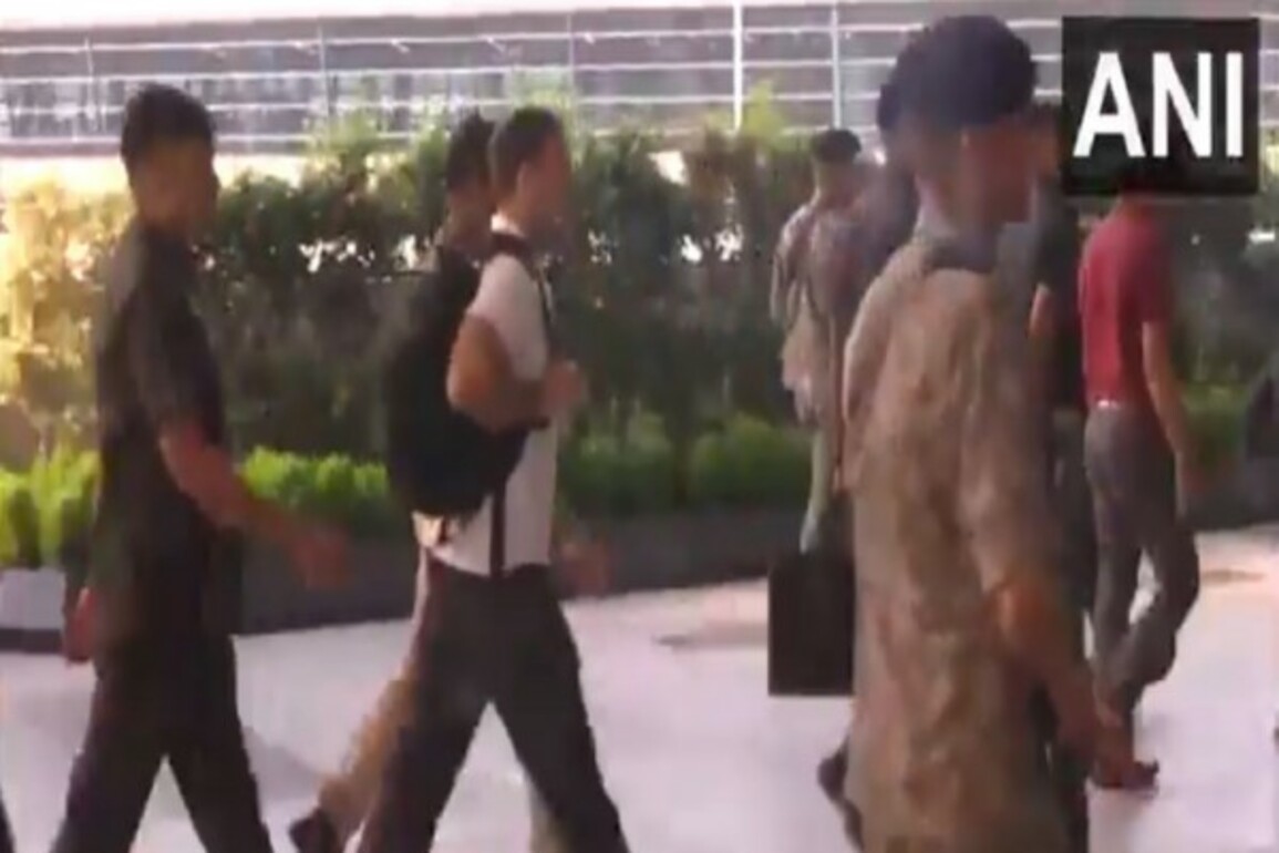 Lok Sabha LoP Rahul Gandhi arrives at Delhi airport ahead of Raebareli visit