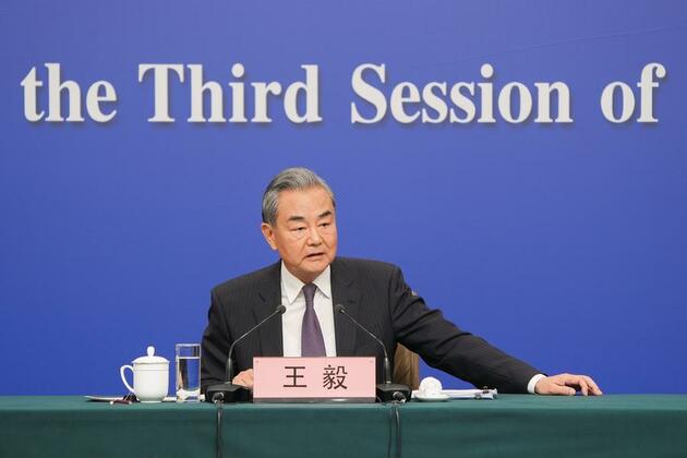 Update: Global South should strengthen themselves, stand together in unity, strive for development: Chinese FM