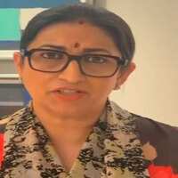 "Outrages entire country": Smriti Irani slams Oppn for alleged abuses against PM Modi, his mother