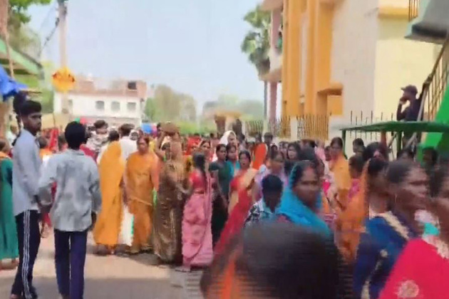 Nitish Kumar announces Rs 6 lakh aid for families of Sheetla Mata Temple stampede victims