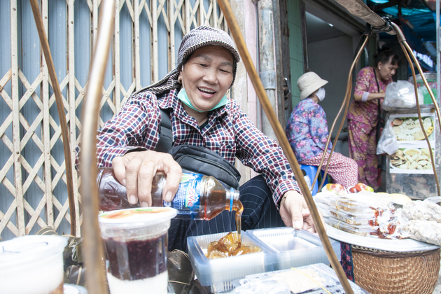 VIETNAM-HANOI-BANH TRO