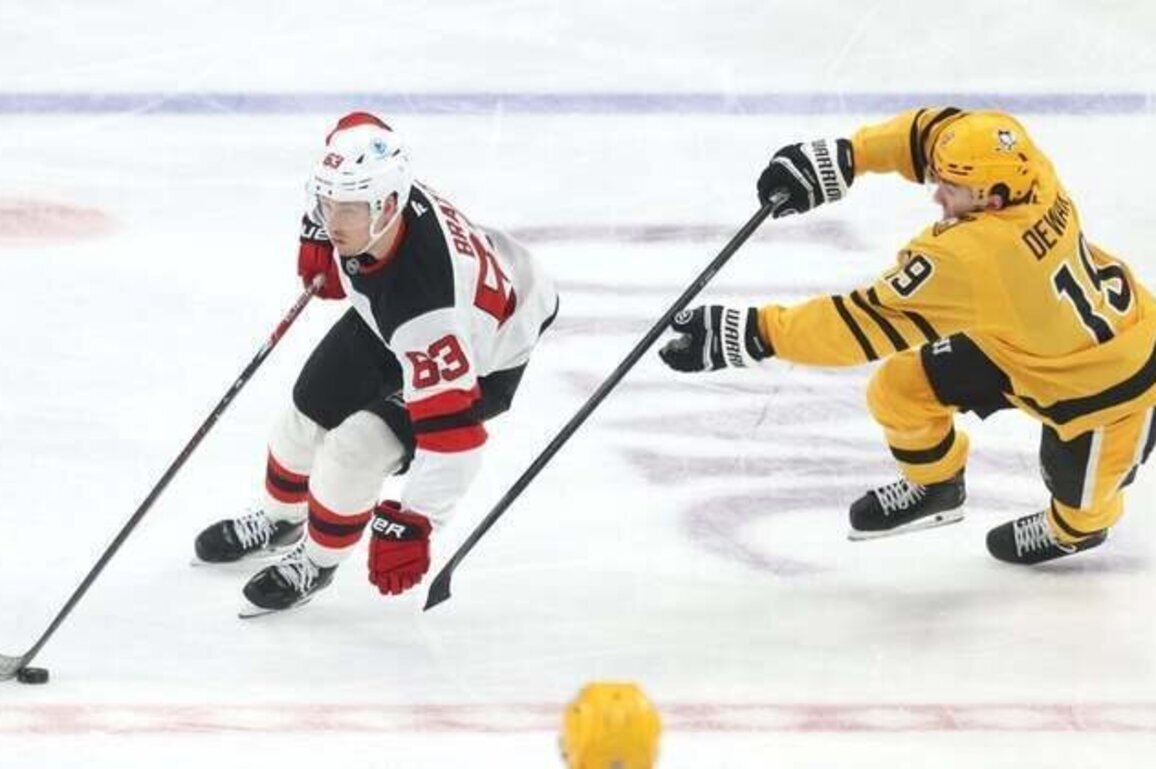 Penguins stay hot, take down free-falling Devils