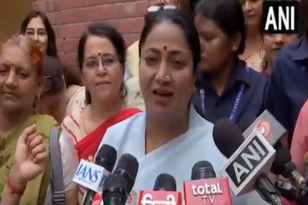 Delhi CM Rekha Gupta praises Lakshmibai Kelkar's contribution to nation on her birth anniversary