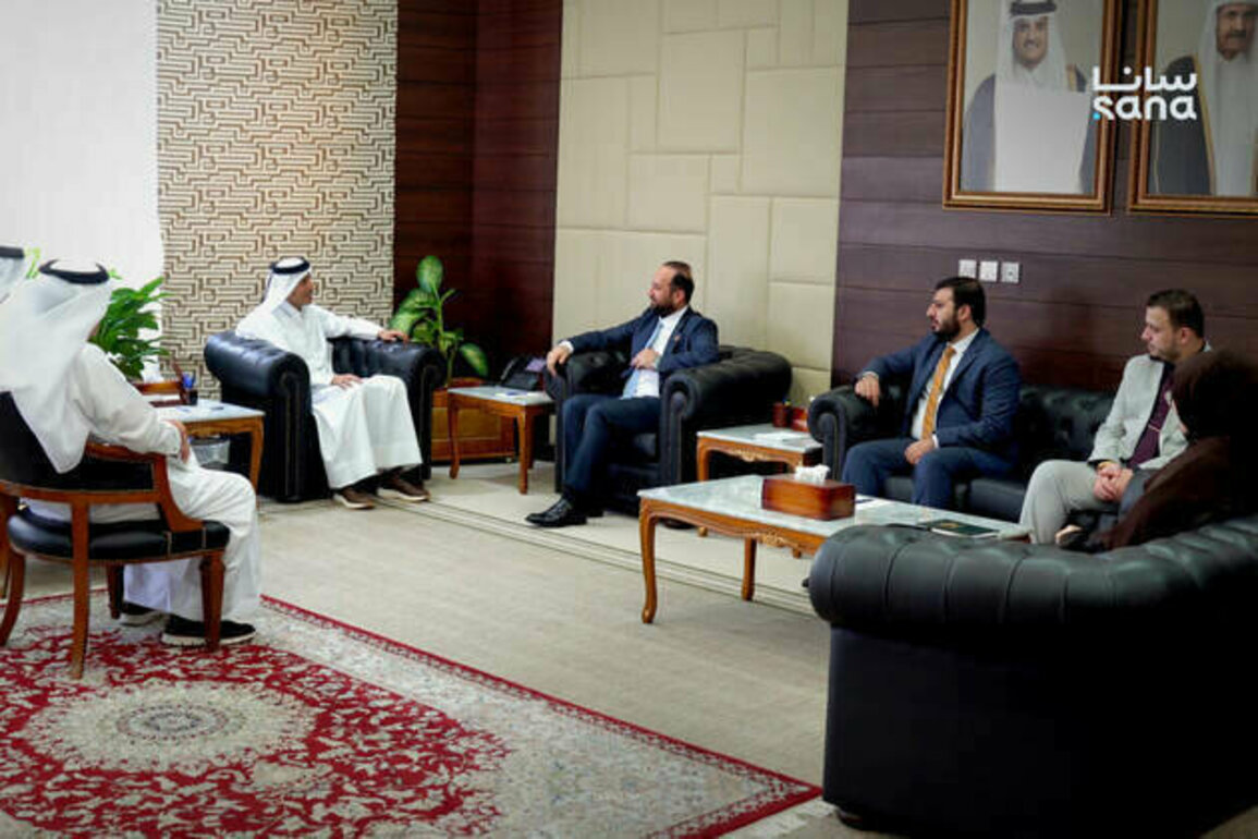 Information Minister Visits Qatar Media Corporation in Doha
