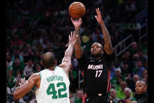 Reports: P.J. Tucker agrees to join 76ers on $33.2M deal