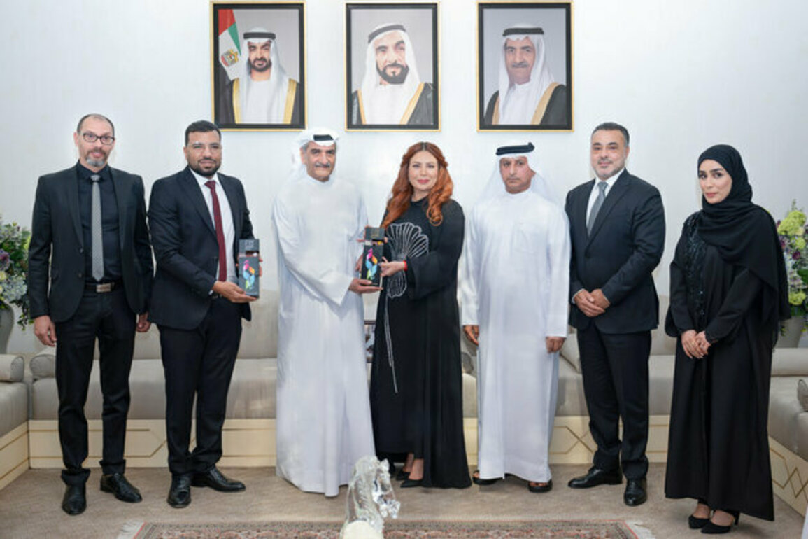Hamad Al Sharqi receives Fujairah Culture and Media Authority award-winning team