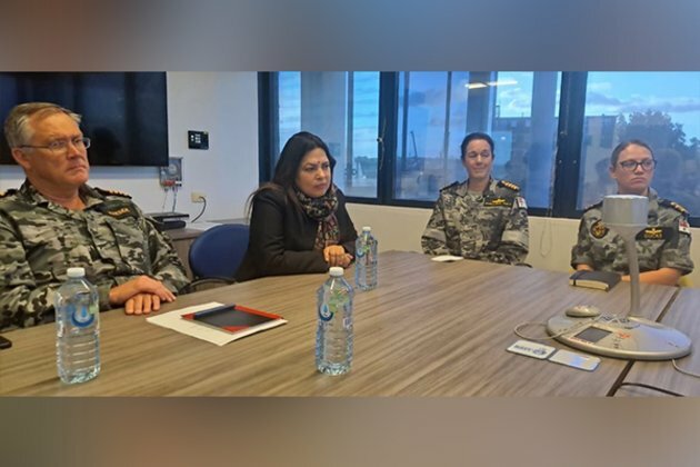 MoS Lekhi discusses gender equality issues with female naval sailors of Australian Navy