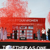 UAE Tour Women: Lorena Wiebes wins stage 2