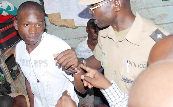 Omugenzi Tamale lwe baamukwatira mu bumenyi bw'amateeka. Omugenzi Tamale lwe baamukwatira mu bumenyi bw'amateeka.